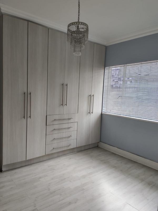 4 Bedroom Property for Sale in Parkside Eastern Cape